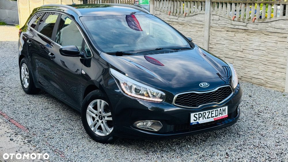 Kia Ceed 1.6 CRDi 128 Dream Team Edition - 7