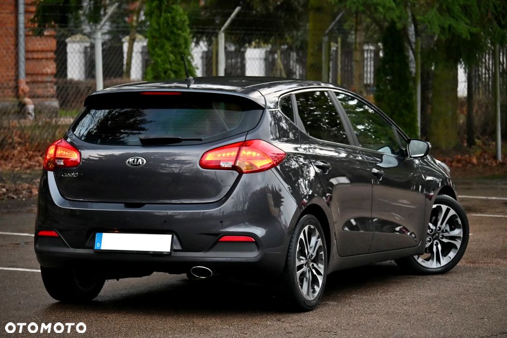 Kia Ceed 1.6 GDI DCT Spirit - 12