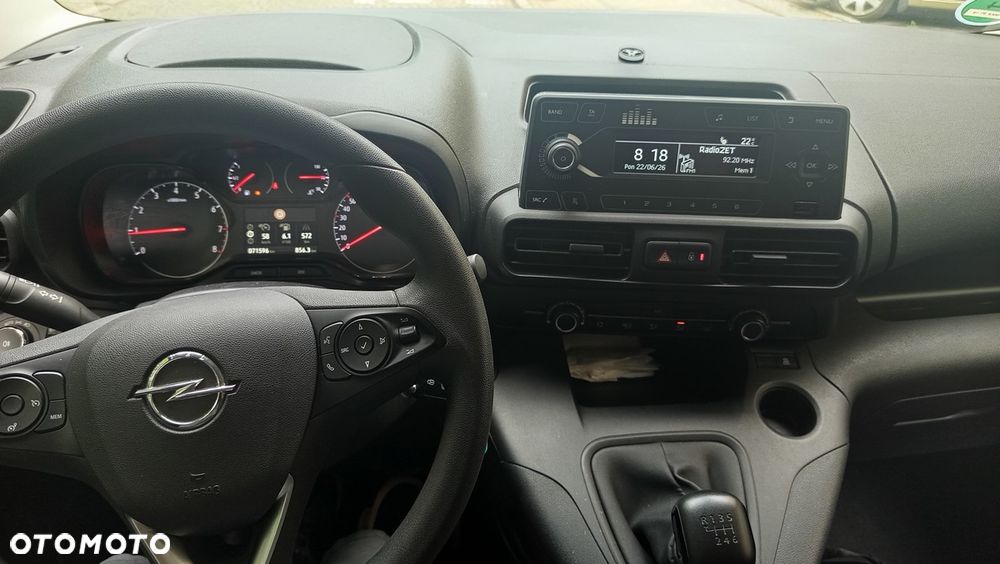 Opel Combo XL 1.2 Turbo Essentia S&S - 15