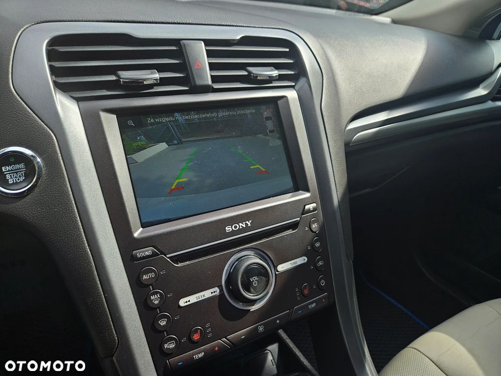 Ford Mondeo Vignale 2.0 Hybrid - 33