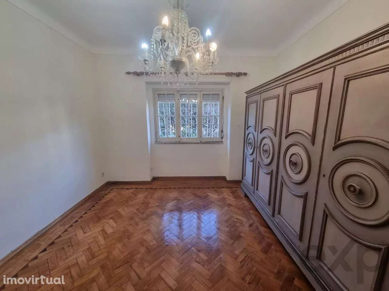 Prédio com 3 apartamentos T2, com Terraço e Jardim na Costa da Caparic - Grande imagem: 4/41