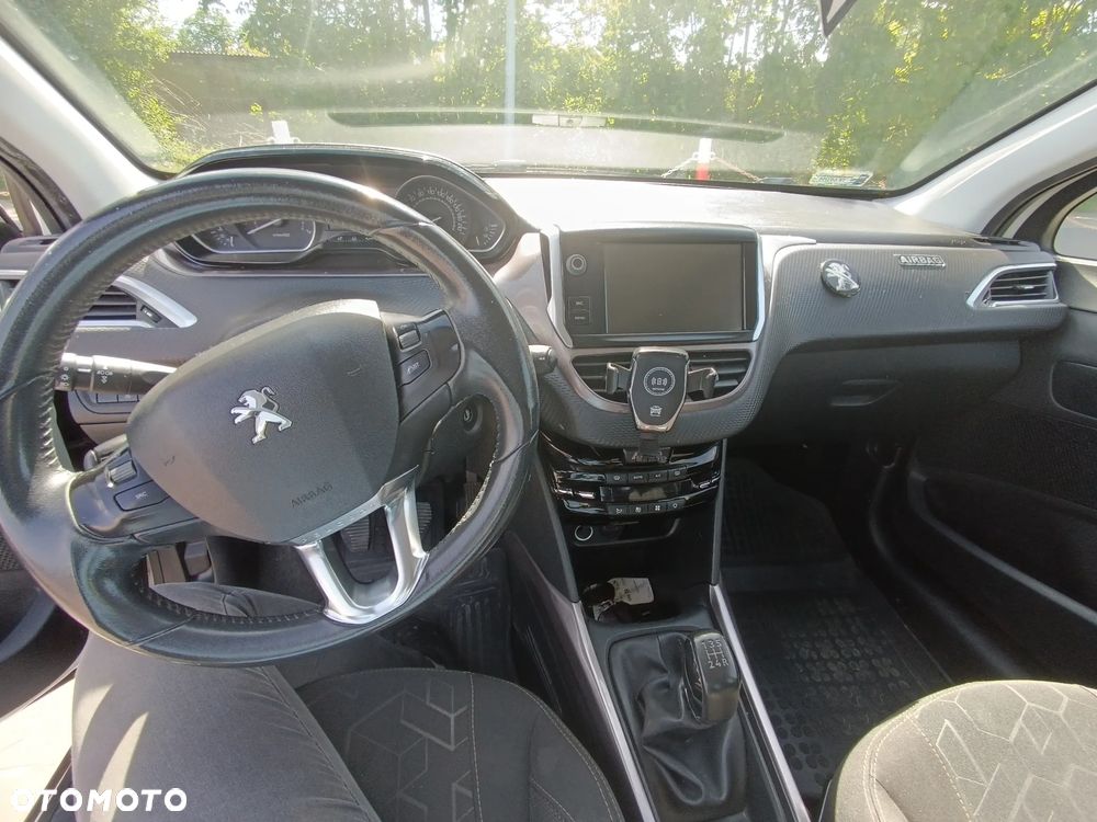 Peugeot 2008 - 22