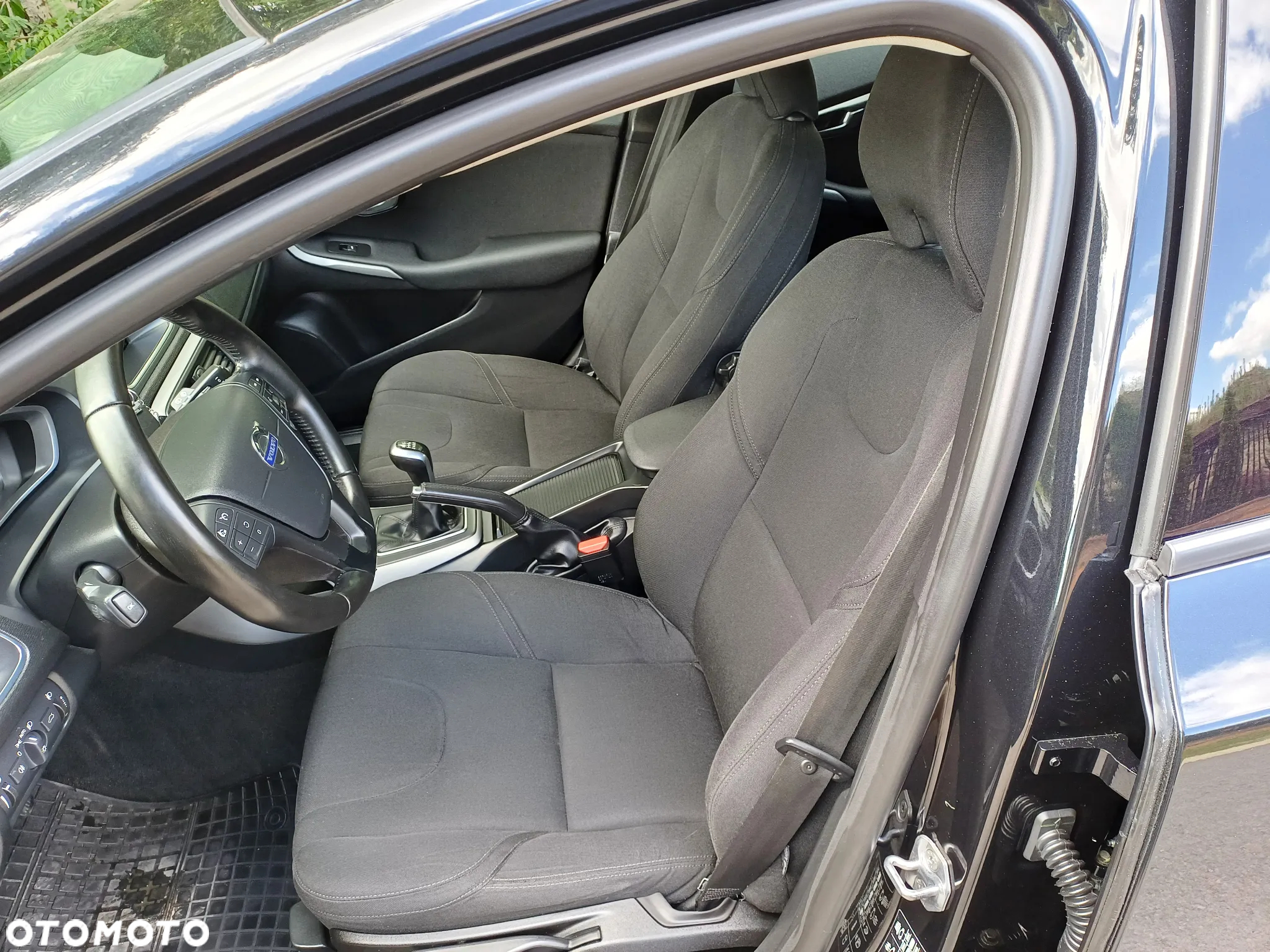 Volvo V40 D4 Drive-E Momentum - 21