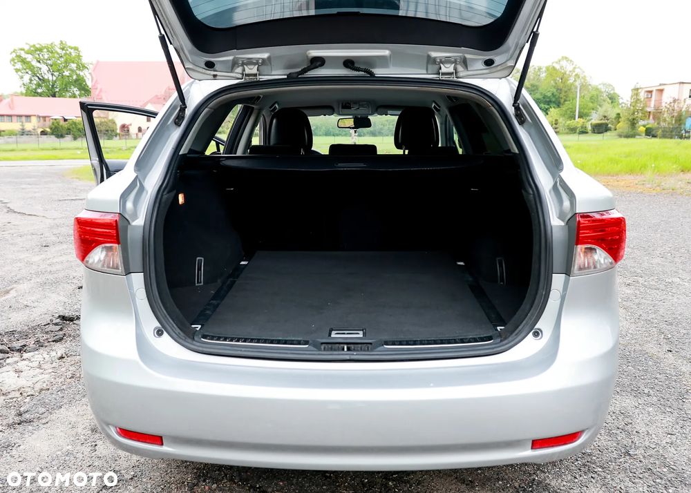 Toyota Avensis 2.2 D-4D Comfort - 28