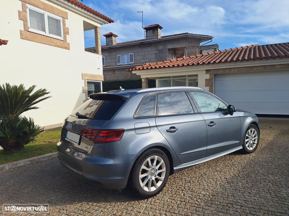 Audi A3 Sportback 1.6 TDI Sport - 2