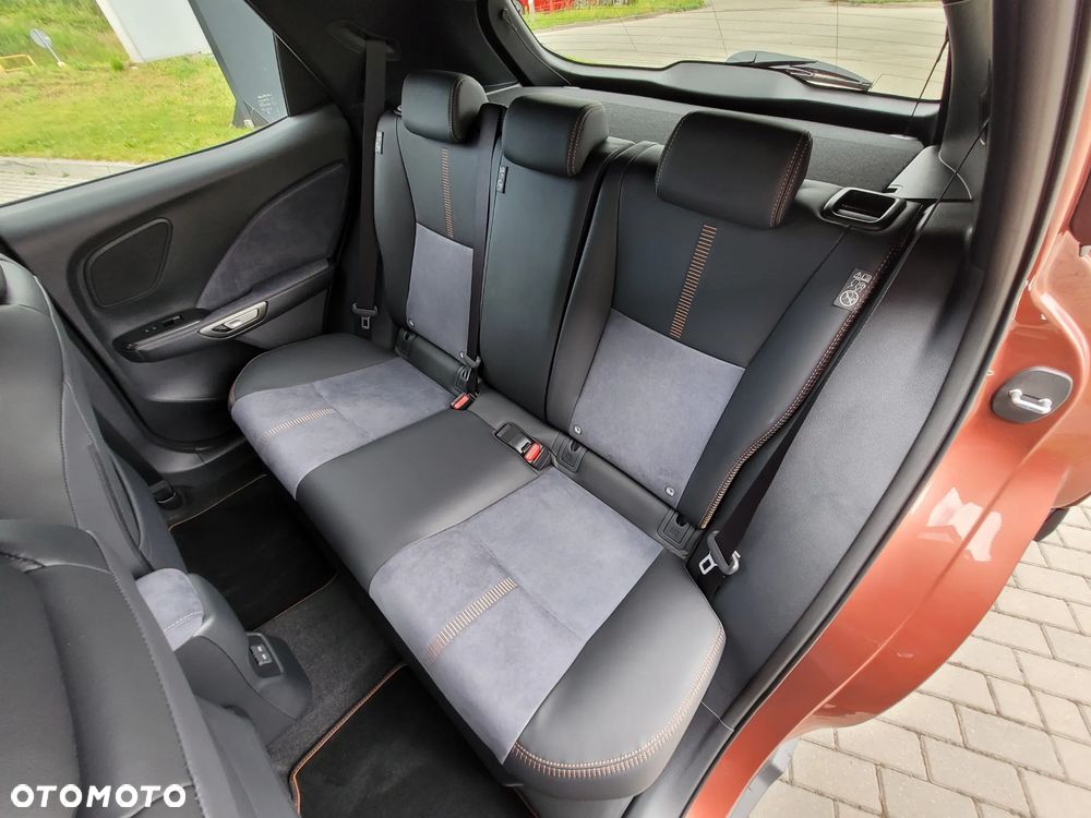 Lexus LBX 1.5 Hybrid Cool - 13