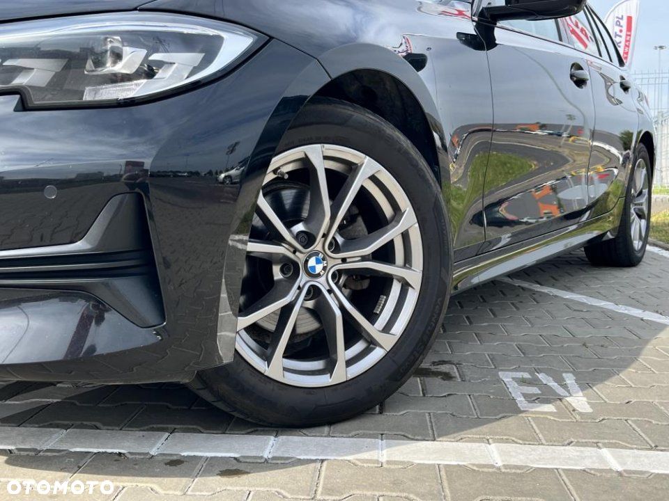 BMW Seria 3 - 8