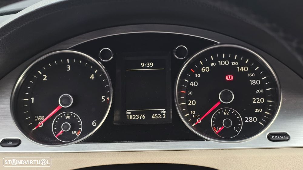 VW Passat CC 2.0 TDi BlueMotion - 21