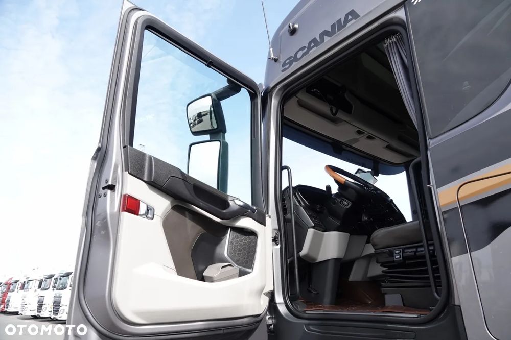 Scania S 500 / RETARDER / KLIMA POSTOJOWA / ALUFELGI / SKÓRY / OPONY 100% / ZBIORNIKI 1 400 L - 23