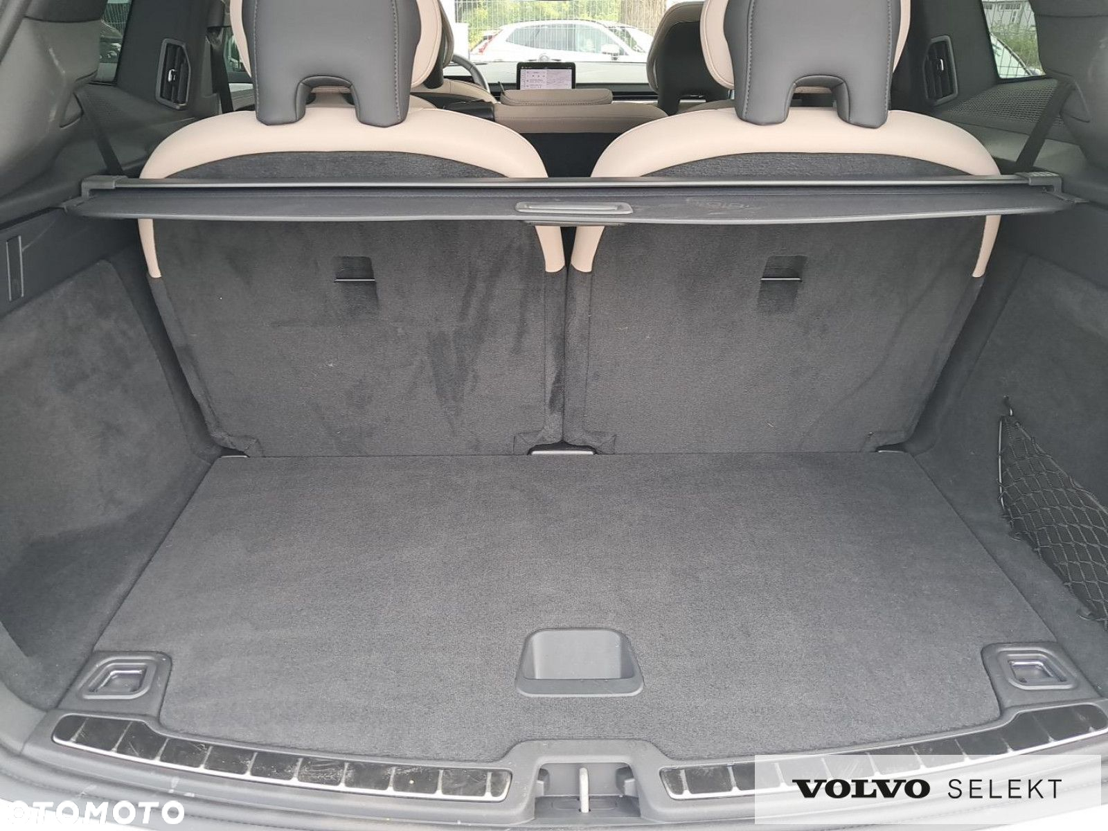 Volvo EX90 - 19