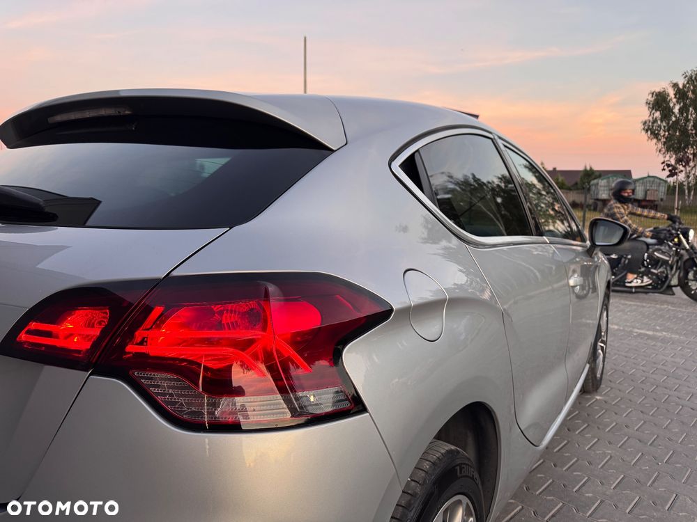 Citroën DS4 2.0 BlueHDi SportChic S&S - 10