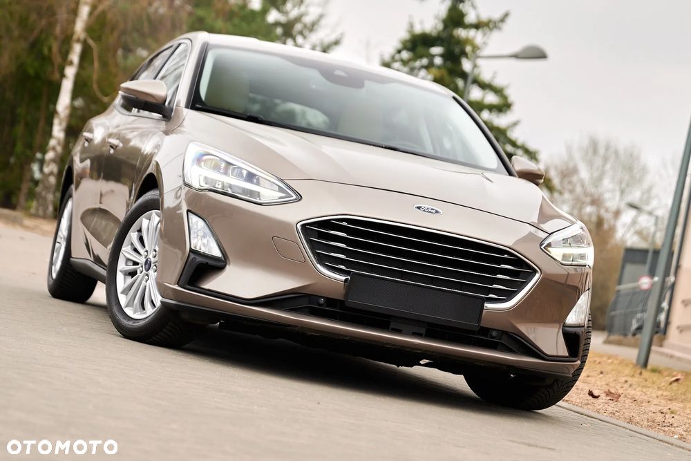 Ford Focus 1.5 EcoBlue Start-Stopp-System TITANIUM DESIGN - 2