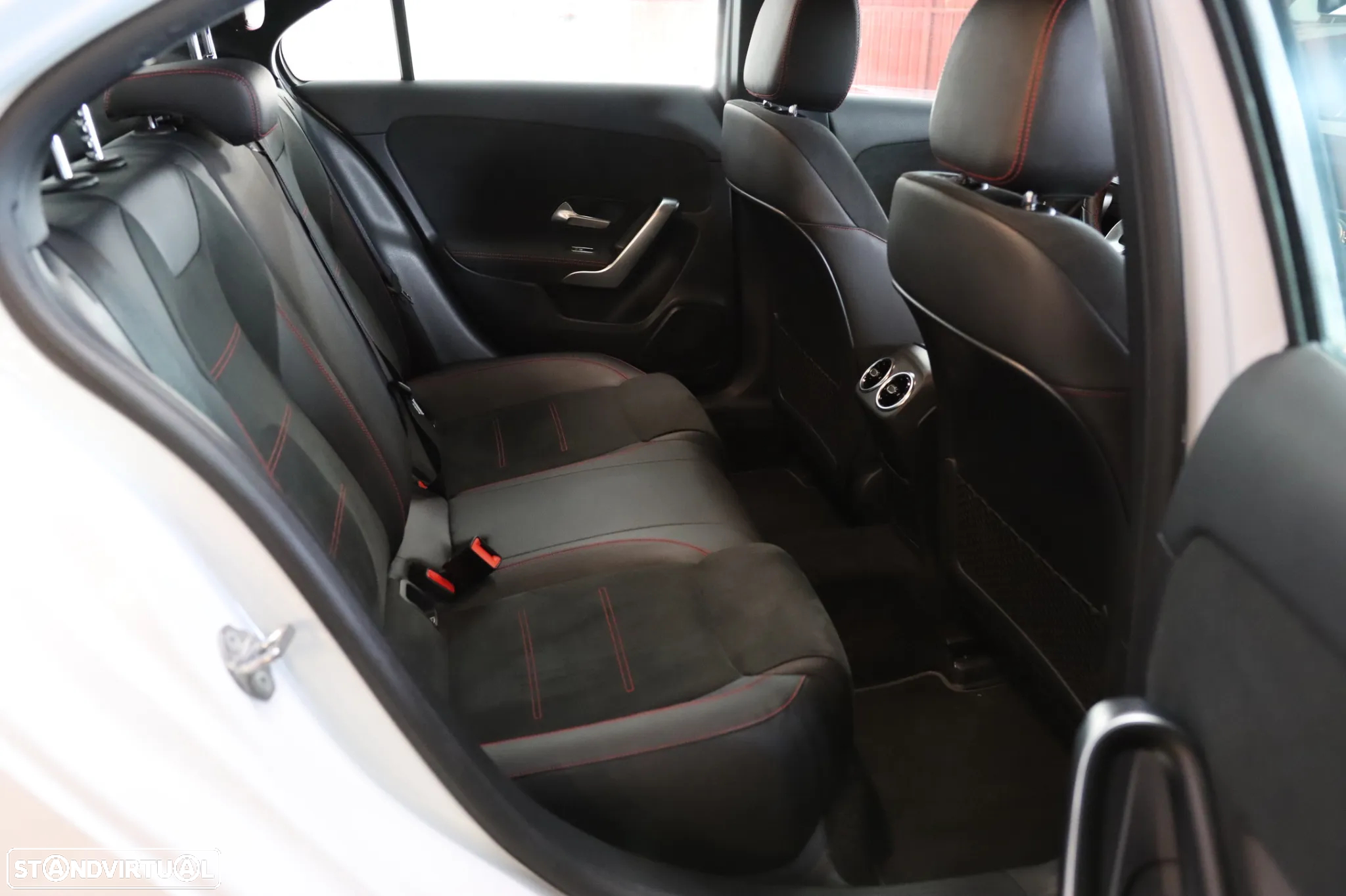 Mercedes-Benz A 180 Limousine d 7G-DCT AMG Line - 21