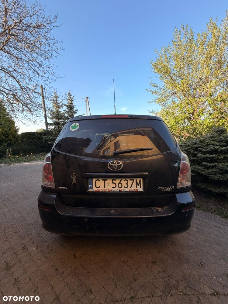 Toyota Corolla Verso - 4