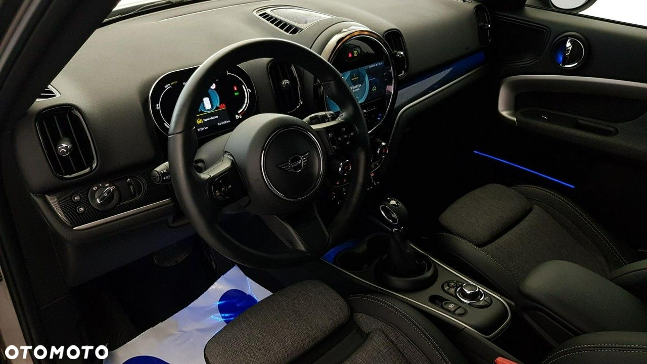 MINI Countryman Cooper ALL4 Classic Trim - 9