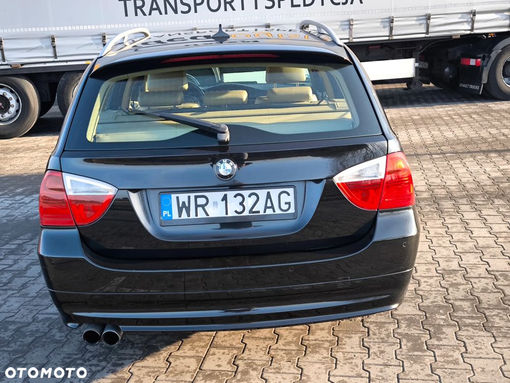 BMW Seria 3 330xi - 12