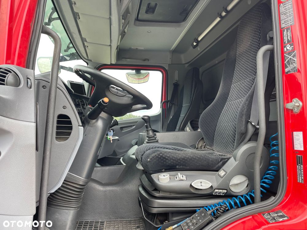 Mercedes-Benz 2533, Z Palfinger PK12002, Pilot - 13