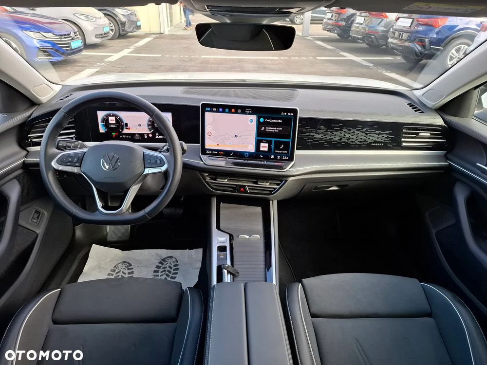 Volkswagen Passat Variant 2.0 TDI SCR DSG Elegance - 10