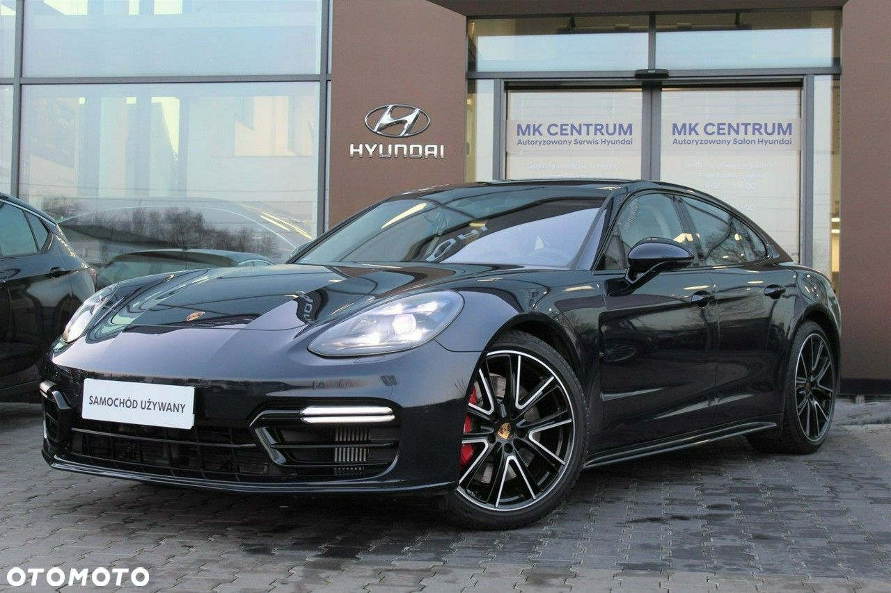 Porsche Panamera - 1