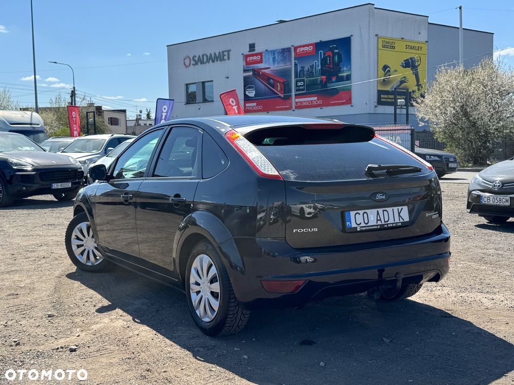 Ford Focus 1.8 Style+ - 12