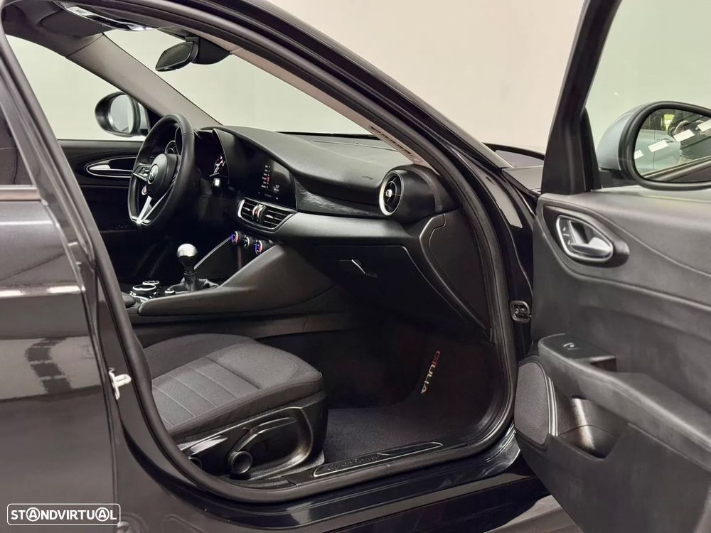 Alfa Romeo Giulia 2.2 D Super - 51