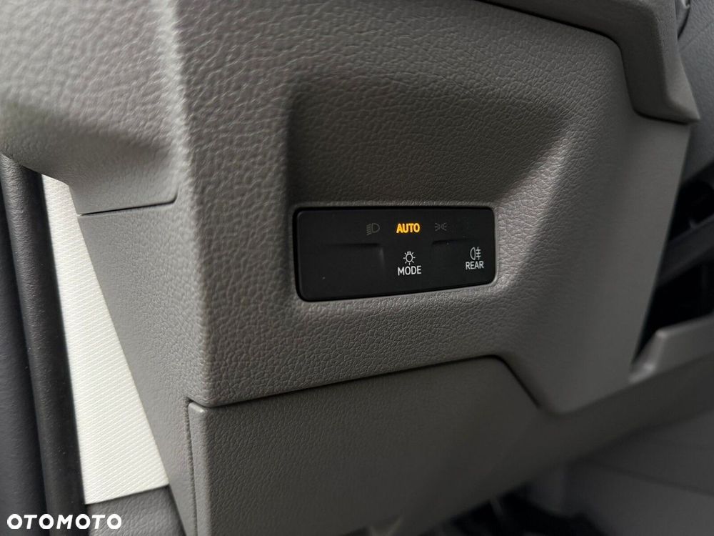 Volkswagen Crafter 35 2.0 TDI L3H3 3640 177 KM - 17