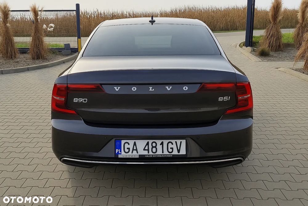 Volvo S90 - 4