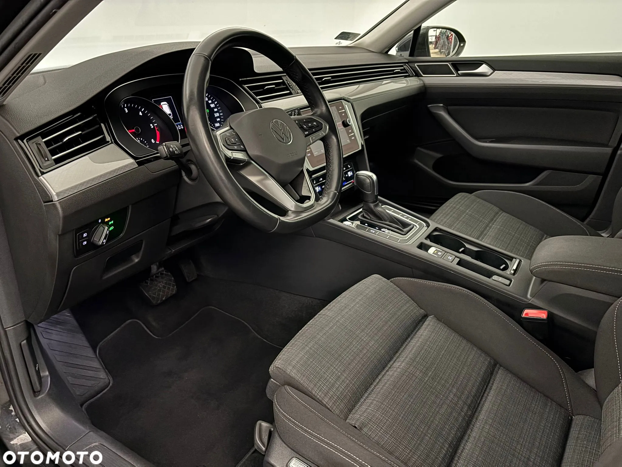 Volkswagen Passat 2.0 TDI EVO Business DSG - 10