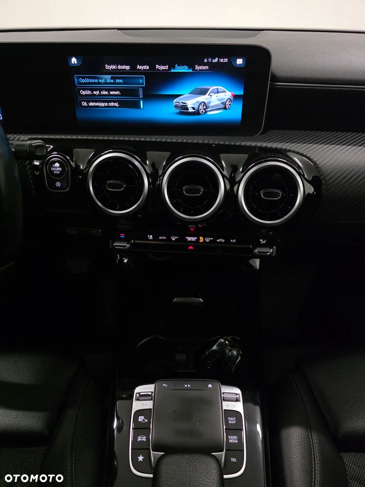 Mercedes-Benz Klasa A 180 d 7G-DCT AMG Line - 11