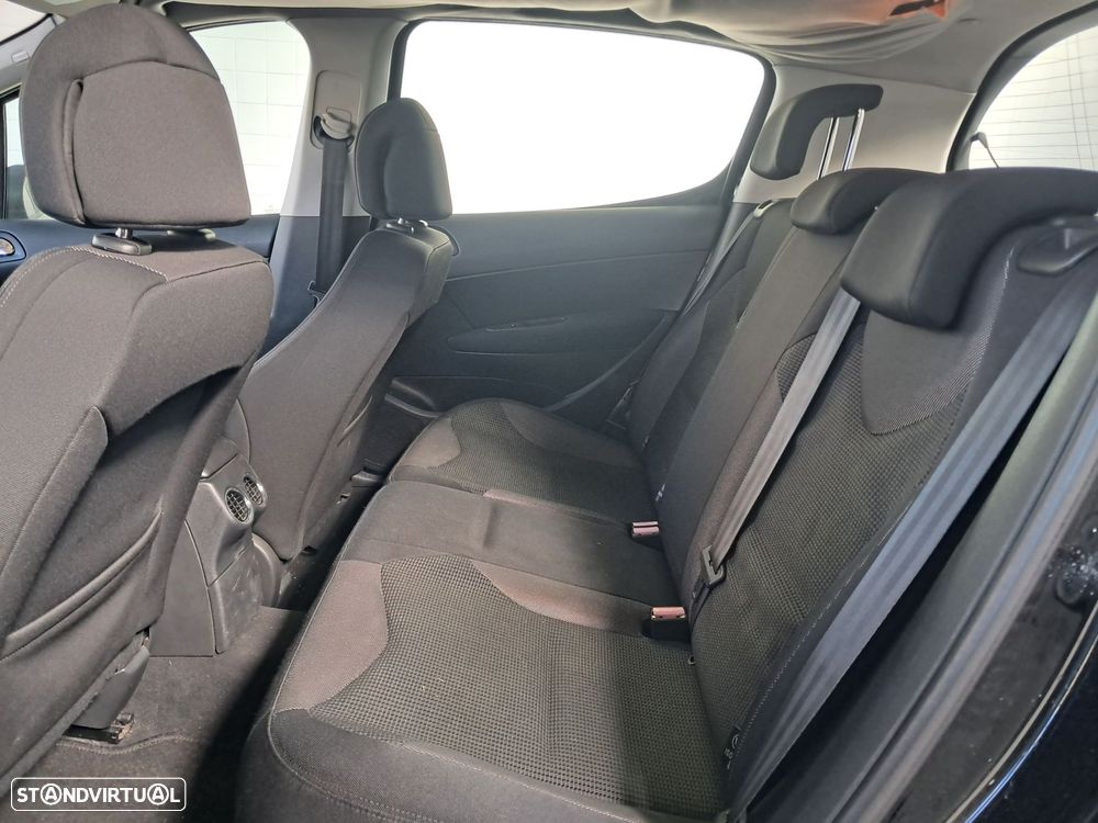 Peugeot 308 1.6 HDi Premium - 9