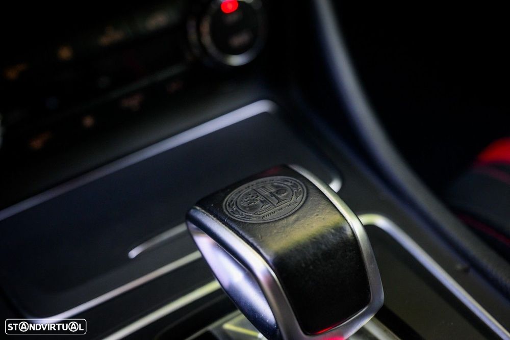 Mercedes-Benz A 45 AMG 4-Matic - 33