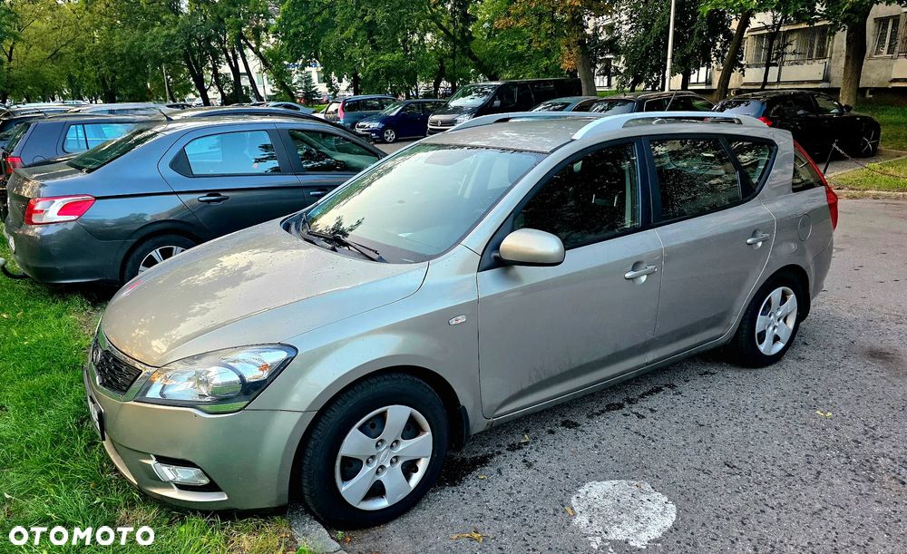 Kia Ceed 1.6 Crdi Comfort - 2