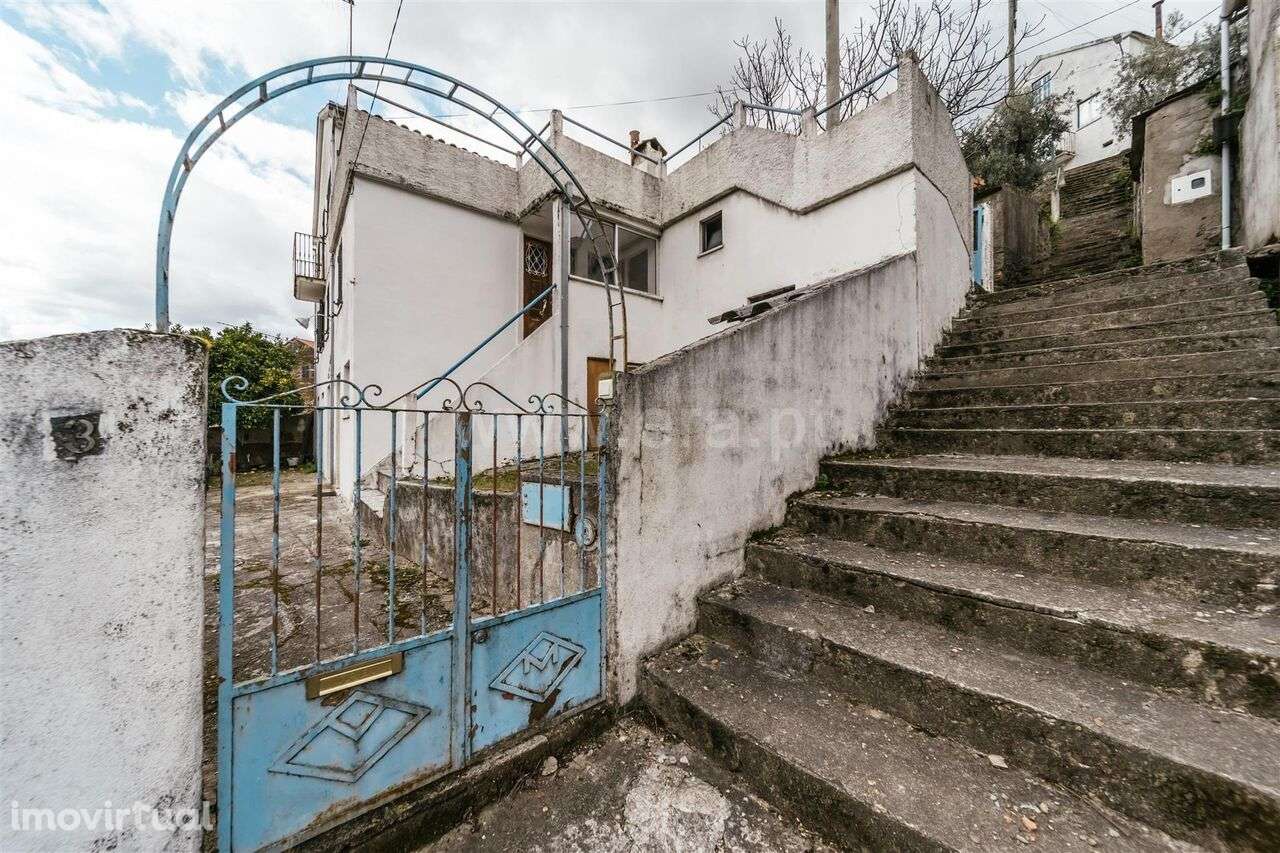 Moradia T5 / Seia, Sazes da Beira - Grande imagem: 2/13