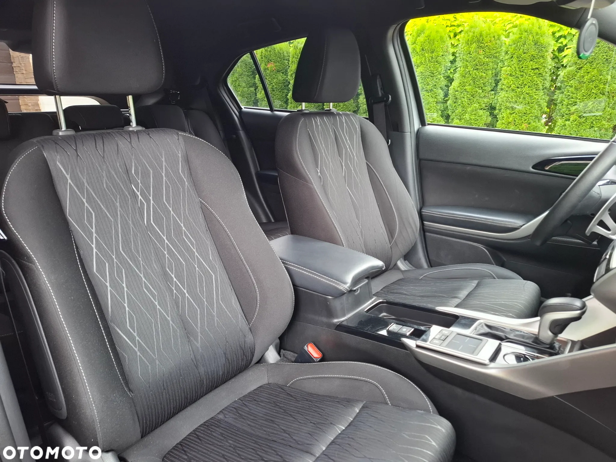 Mitsubishi Eclipse Cross - 27