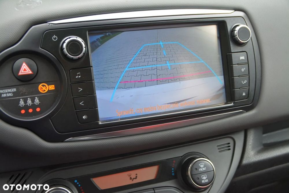 Toyota Yaris - 17