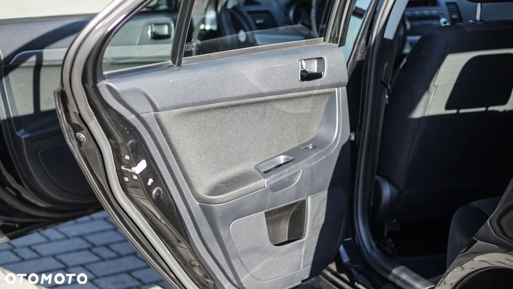 Mitsubishi Lancer 1.5 - 15