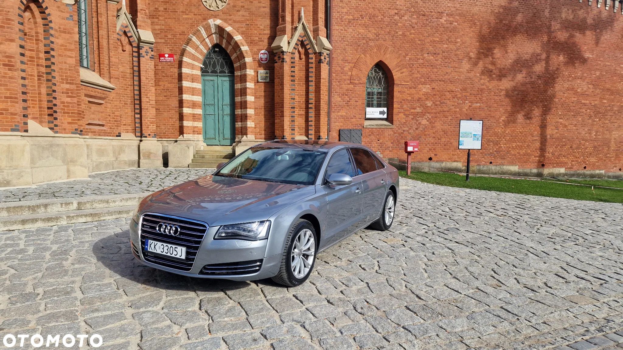 Audi A8 4.2 FSI L Quattro - 1