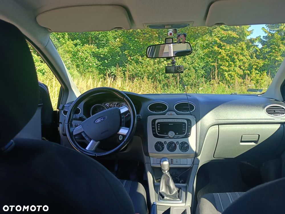 Ford Focus 1.6 Ambiente - 7