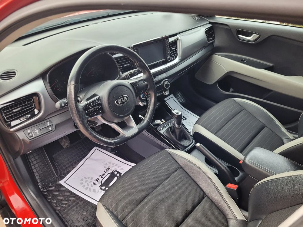 Kia Stonic 1.4 L - 22