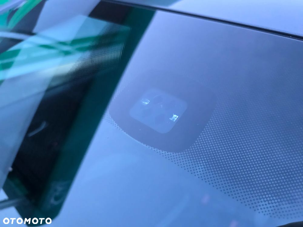 Volkswagen Polo 1.2 TSI Life - 34