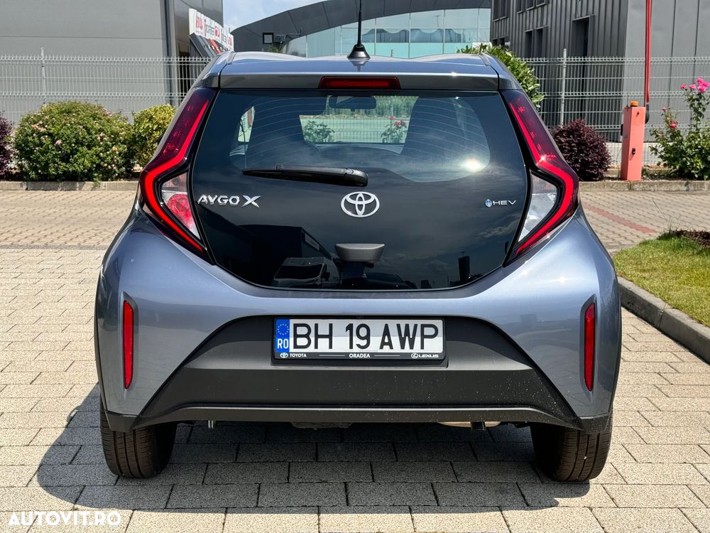 Toyota Aygo X 1.5l HEV 116CP Active - 6