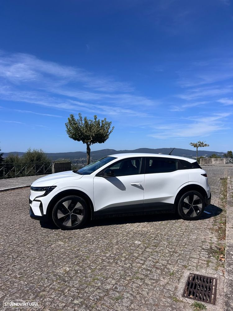 Renault Megane E-Tech 2022 photo 5