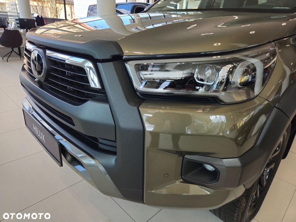 Toyota Hilux 2.8 D-4D Double Cab Invincible 4x4 - 10