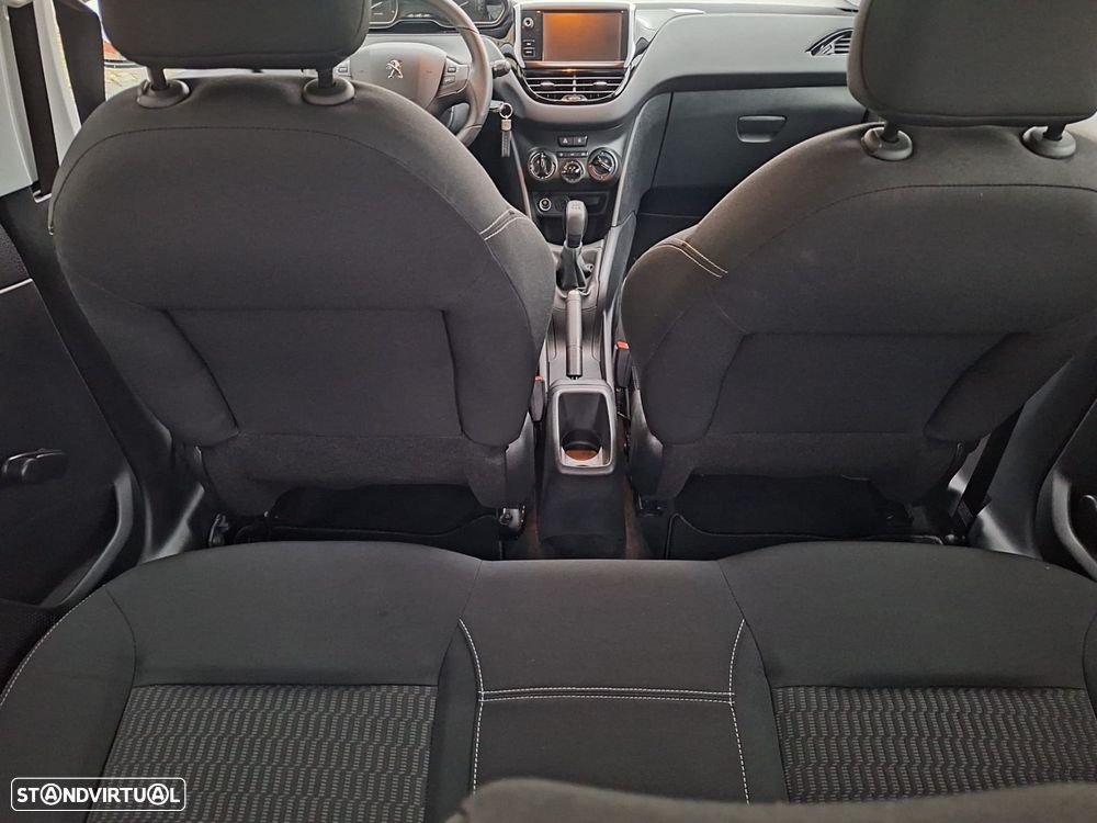 Peugeot 208 1.4 HDi Active - 12