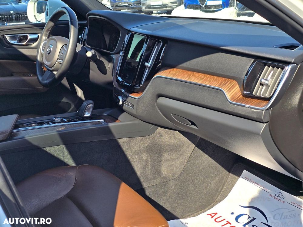 Volvo XC 60 Recharge T6 Twin Engine eAWD Inscription Expression - 13