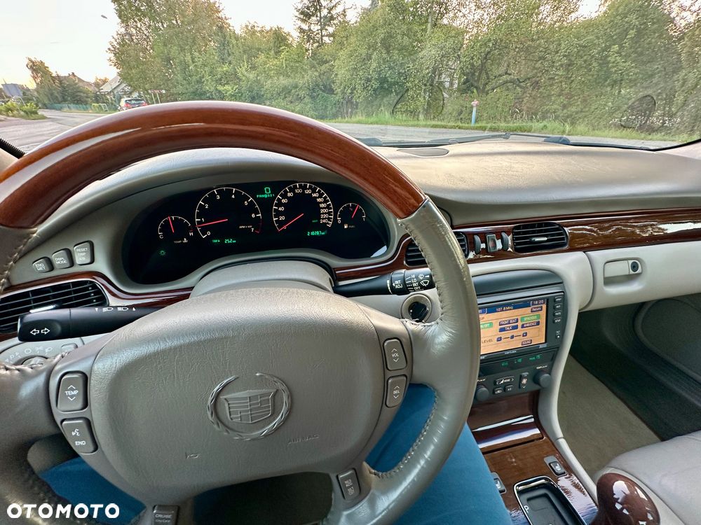 Cadillac Seville - 23