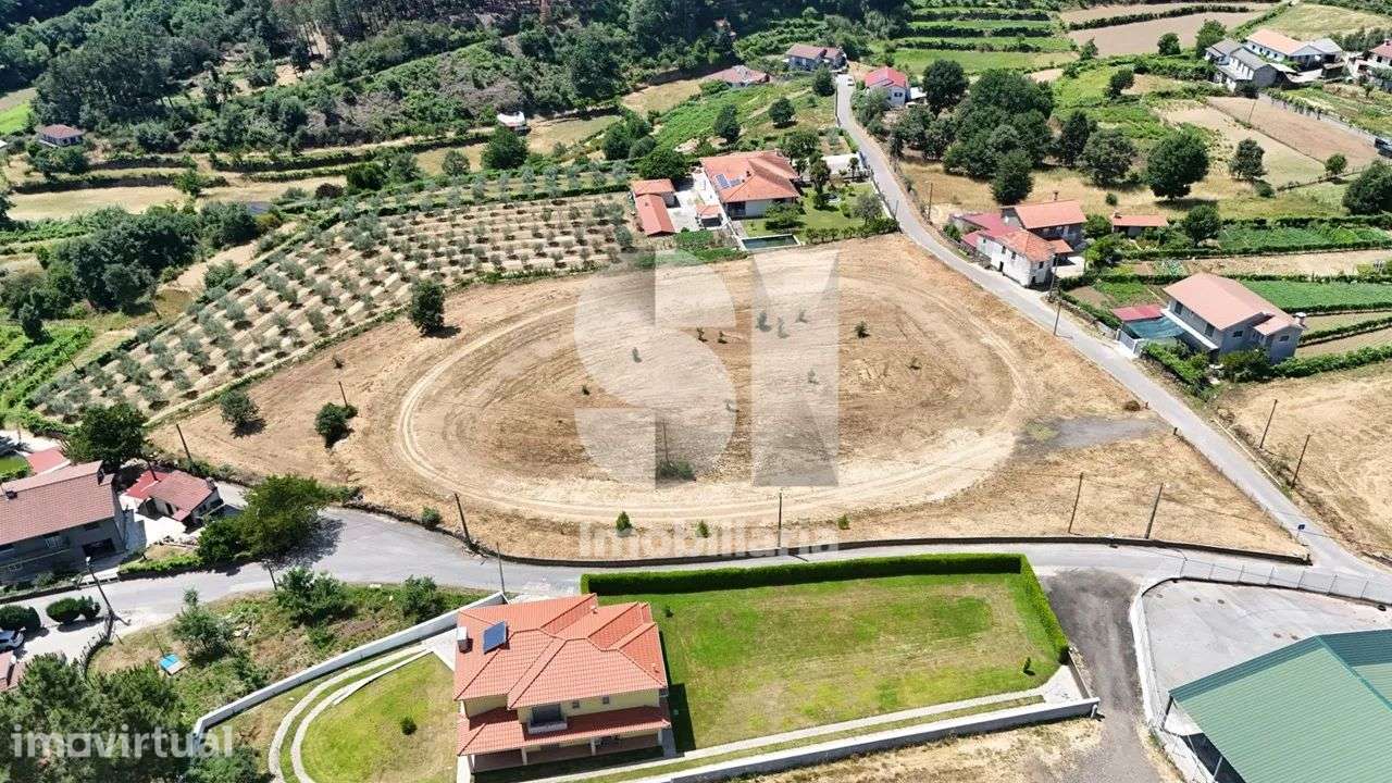 Terreno - Grande imagem: 2/10