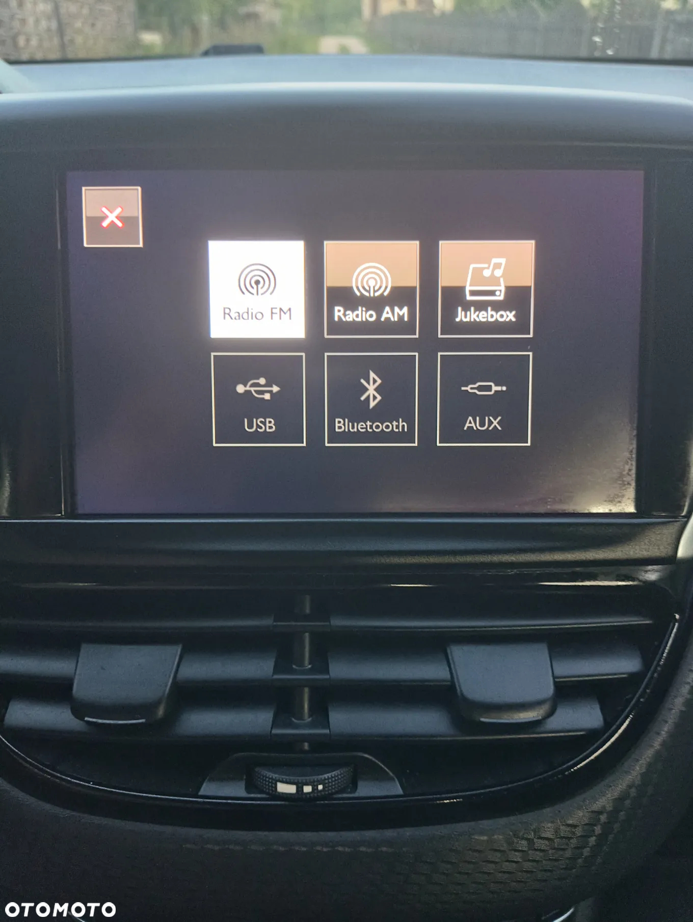 Peugeot 2008 BlueHDi 100 STOP & START Allure - 22