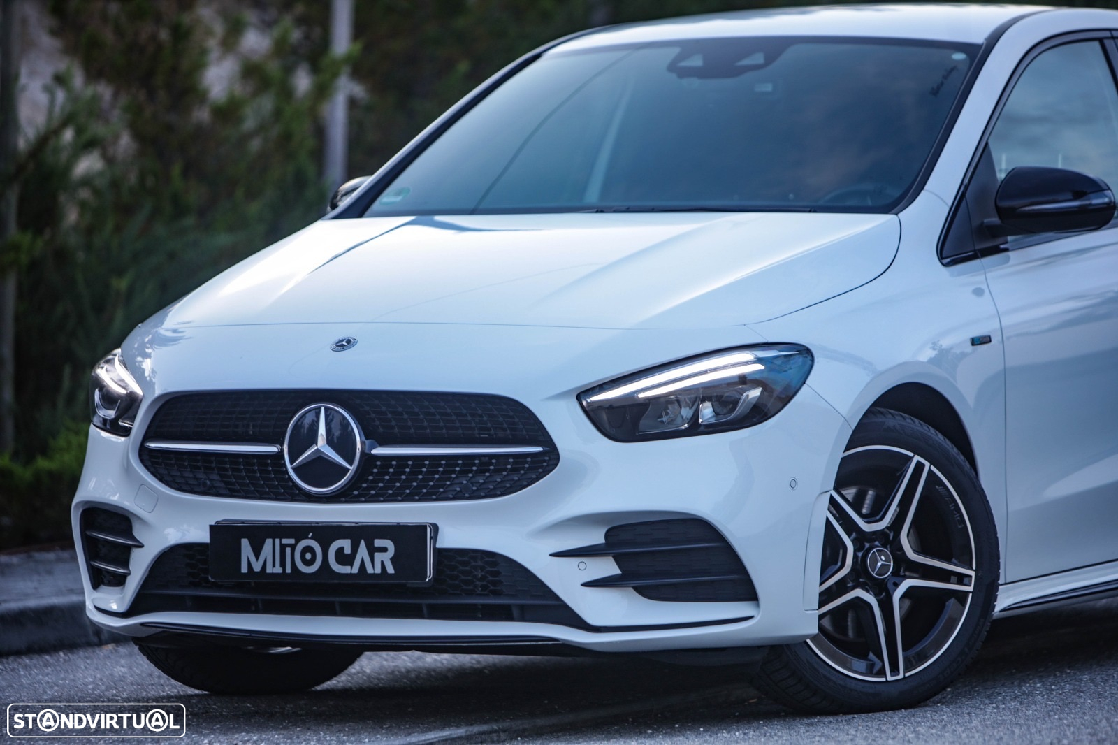 Mercedes-Benz B 250 e AMG Line - 26
