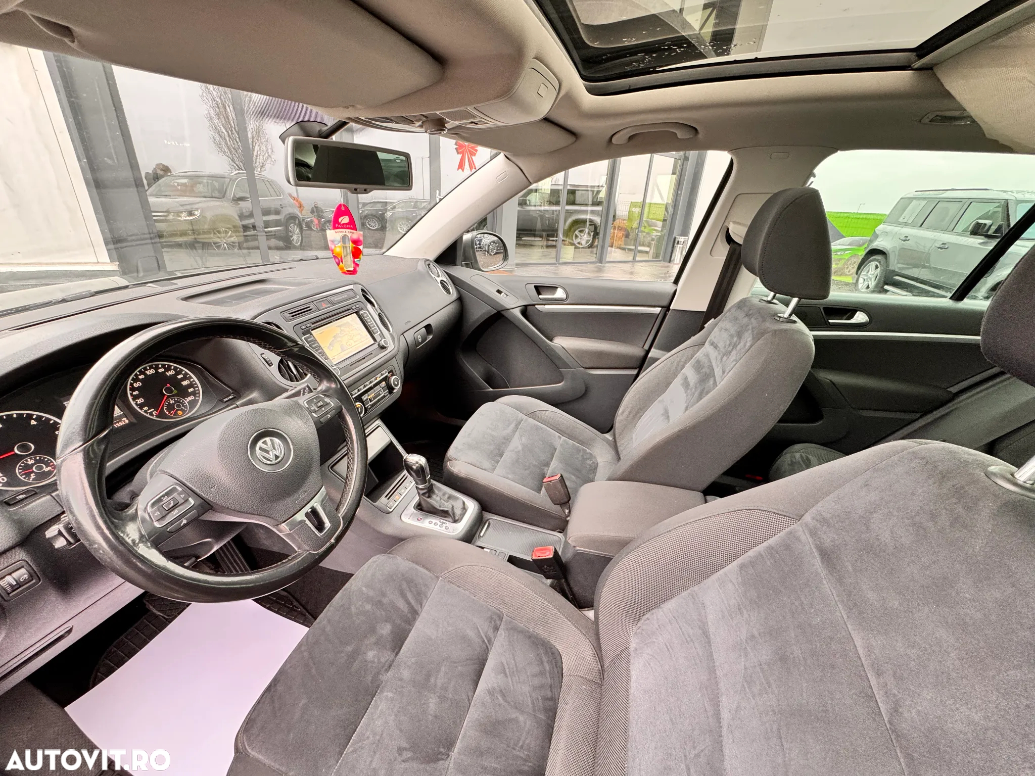 Volkswagen Tiguan - 16